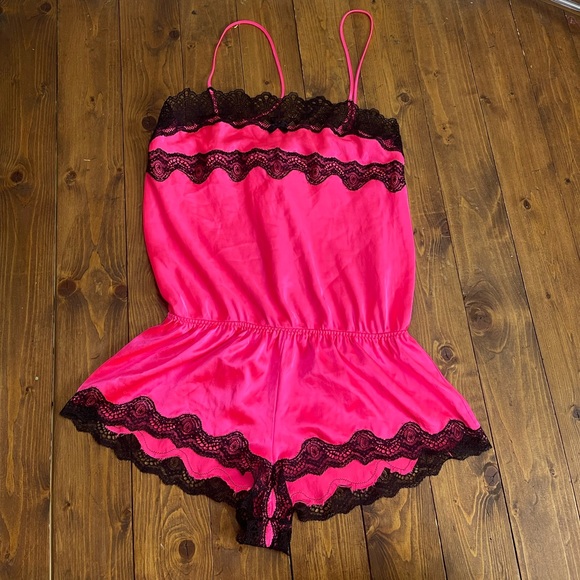 Victoria’s Secret size small neon pink and black lace trim romper - Picture 1 of 4